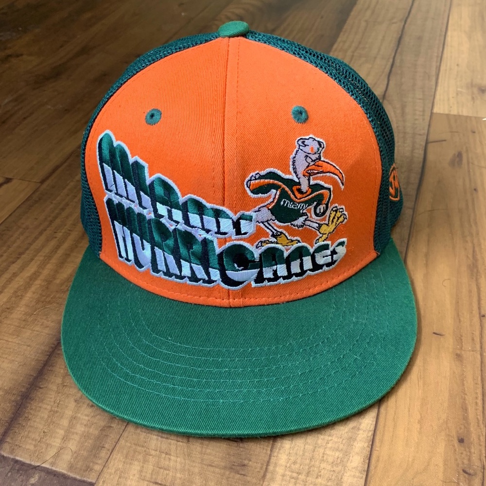 Vintage 90/00’s Miami Hurricanes SnapBack